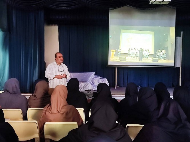 1370933-1 کارگاه آموزش سرود در مرکز آموزش کانون استان اصفهان برگزار گردید