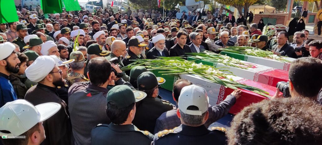 1371010-1 بازگشت سه شهید گمنام به آغوش مردم کردستان