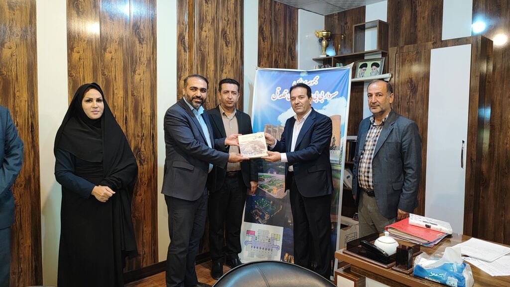 1371108-1 همافزایی مسئولان قلعهتل برای ساخت مرکز فرهنگیهنری کانون