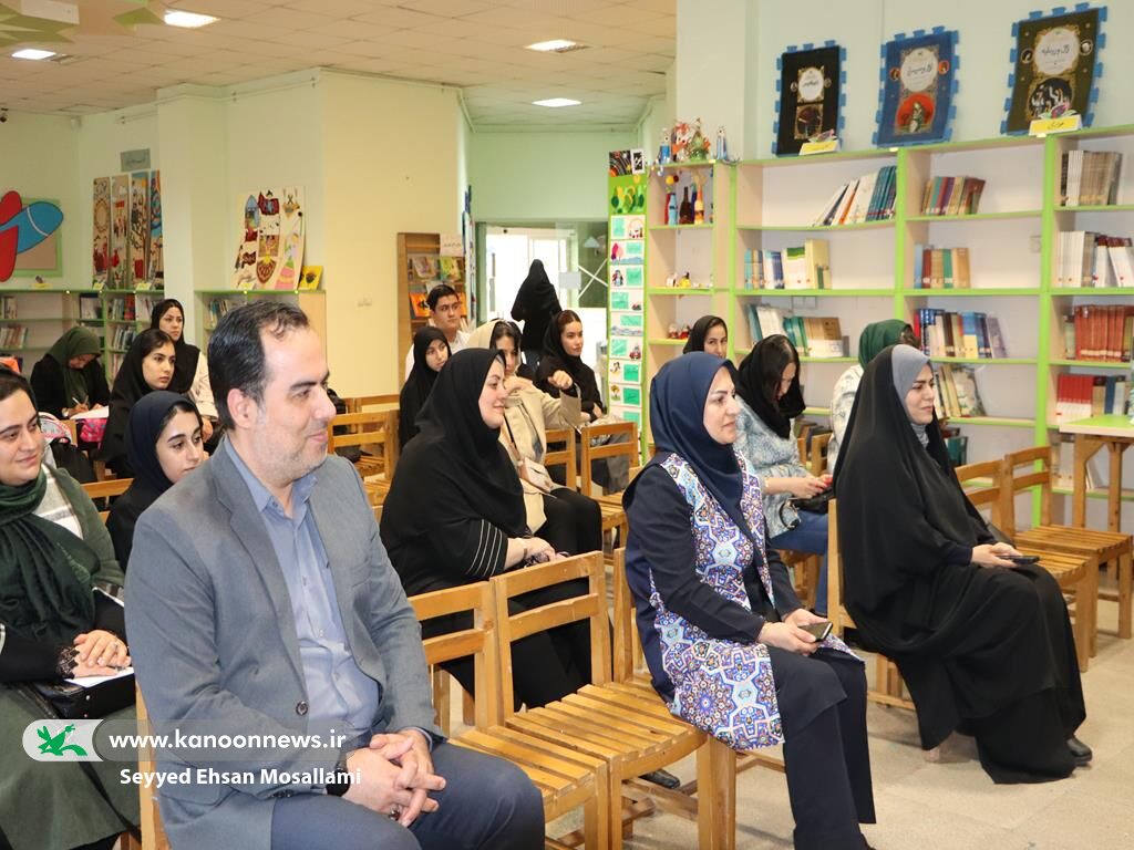 1371201-1 جشنواره شعر استانی کودک به ایستگاه پایانی رسید