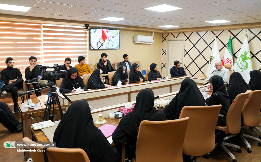 1371287 صدا سرچشمه سوادآموزی و دروازه ورود کودک به جهان معناست