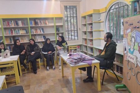 باشگاه کتابخوانی نوجوان مرکز ۳۹ میزبان عباس ناصری نویسنده حوزه کودک و نوجوان شد