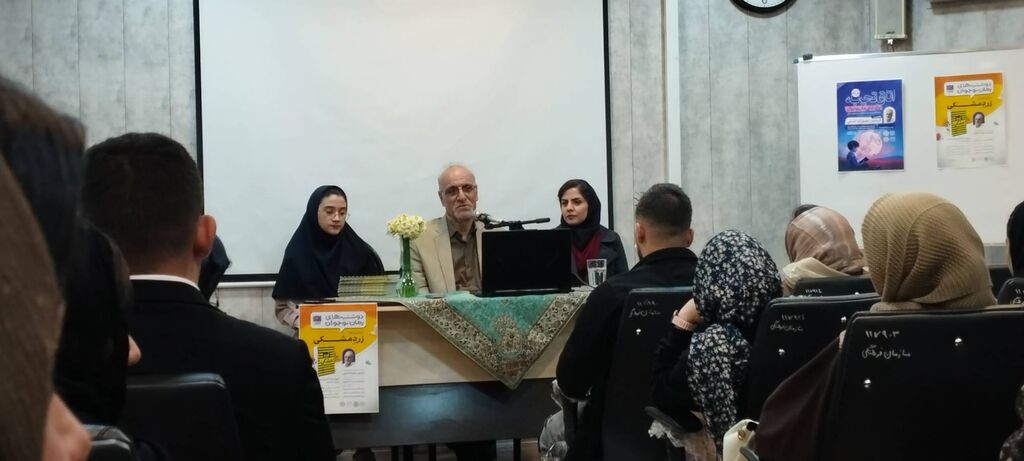 1371549-1 از قبرستان دوچرخهها تا روایت امید برای نوجوانان امروز