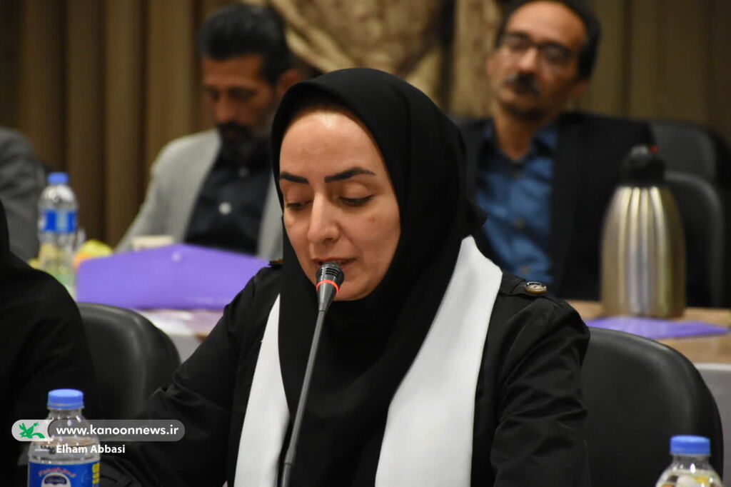 نشست مدیرعامل کانون با مربیان و کارکنان کانون سمنان