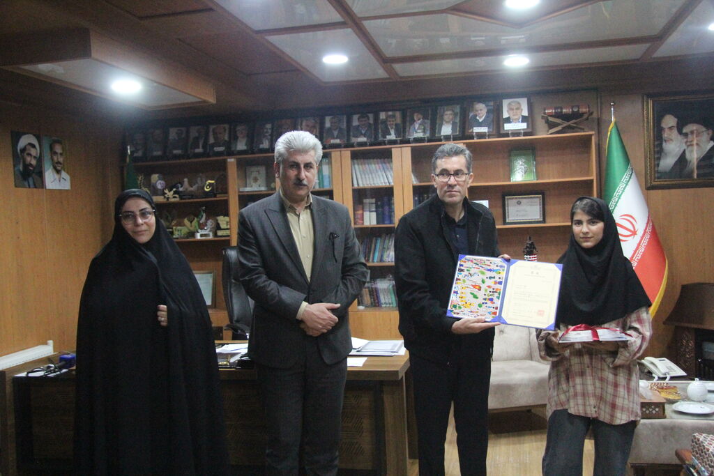 1371655-1 فرماندار مهاباد: کانون پرورش فکری، محل خلاقیت و آیندهسازی نسل نو