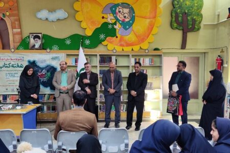 برپایی مراسم نمادین سی‌وسومین هفته کتاب در کانون استان مرکزی