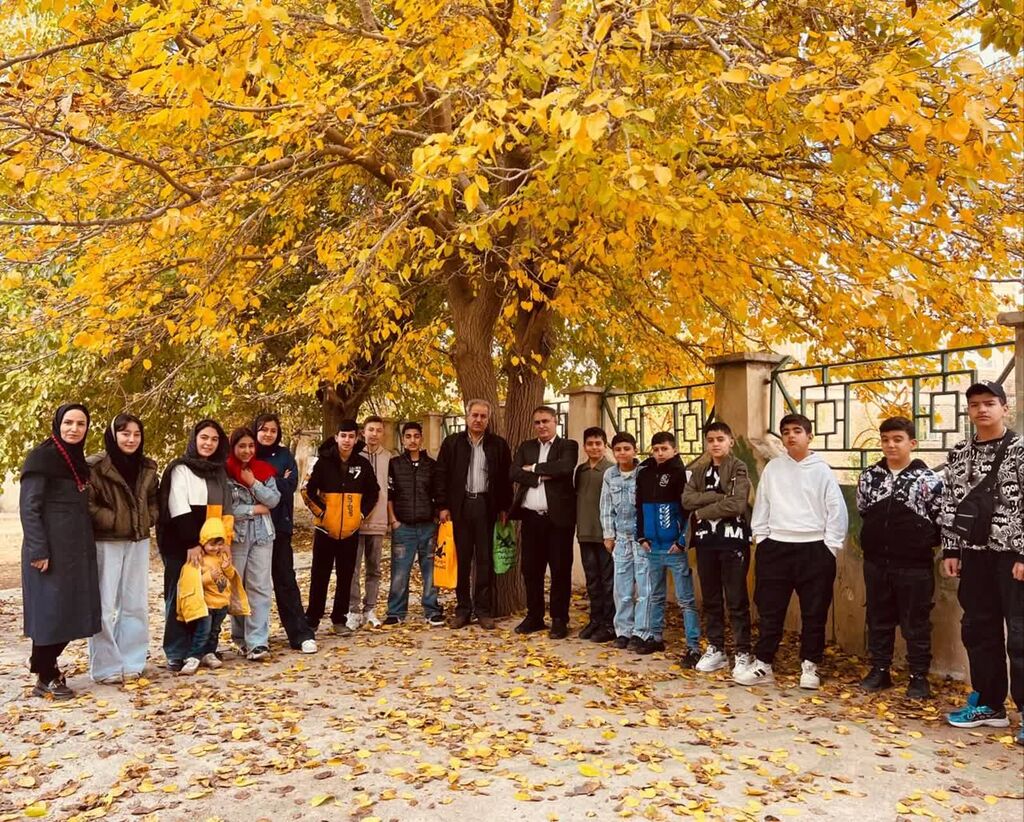 1372252-1 توصیه های کاربردی برای بهبود مهارت های نوشتاری و نقد کتاب در شاهین دژ