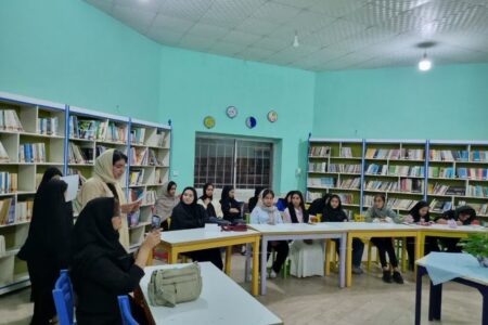 نشست نویسندگان با کودکان و نوجوانان جزیره ابوموسی