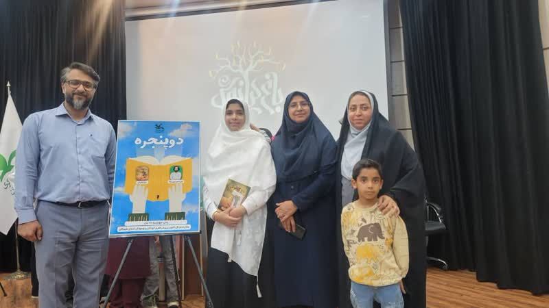 1372395-1 برگزاری برنامه ی ادبی دوپنجره با حضور علی اصغر عزتی پاک، نویسنده ی کتاب باغ کیانوش