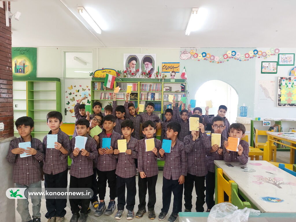 1372439-1 برگزاری ویژهبرنامههای هفته مبارزه با اعتیاد و آسیبهای اجتماعی در مراکز کانون استان بوشهر