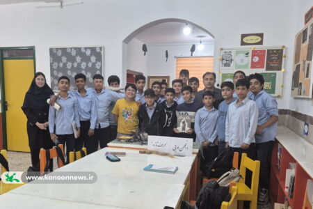 نشست انجمن ادبی “حرف تازه” با محور عناصر داستان در مرکز ریگ برگزار شد