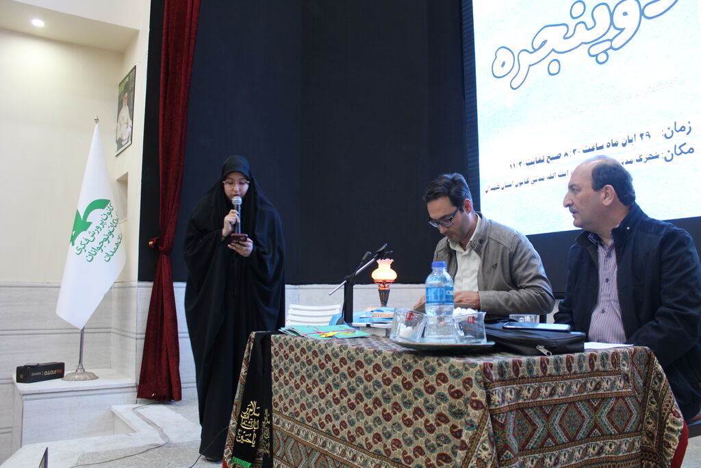 1372591-1 حضور بابک نیکطلب در برنامه «دو پنجره» کانون پرورش فکری همدان