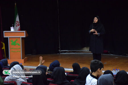 کارگاه قصه‌گویی با حضور معلمان و مربیان در کانون لرستان برگزار شد