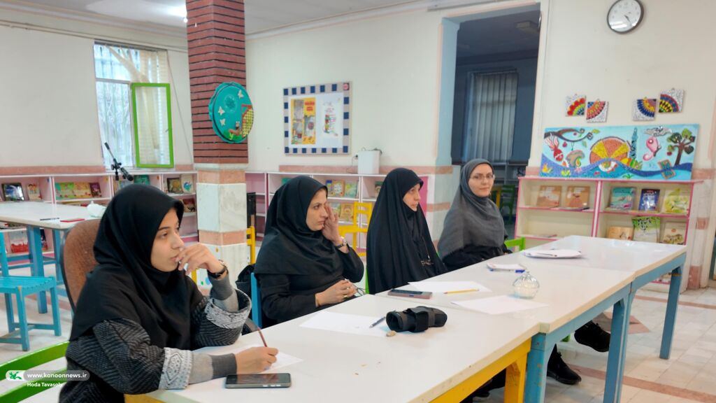 1372755-1 سفر به دنیای شعر کودکانه با حضور افسانه شعبان نژاد