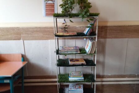 راه‌اندازی کتابخانه کلاسی در روستای ارمنی‌جان با همکاری مرکز شماره ۲ صحنه