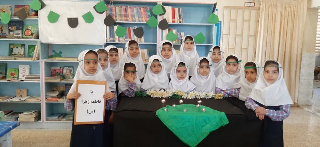 1372914-1 گرامیداشت هفته بسیج و ایام فاطمیه در کانون استان قزوین