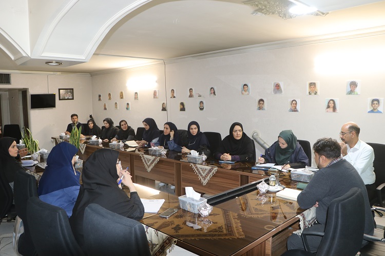 1373044-1 نشست هماهنگی برگزاری مرحله استانی بیست و هفتمین جشنواره بینالمللی قصهگویی