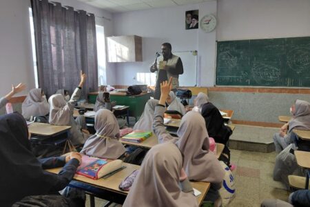 ترویج قصه‌گویی در مدارس برای با حضور فعال کانون همدان