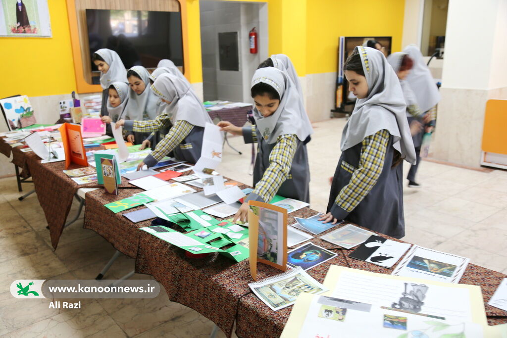 1373523-1 برپایی نمایشگاه کتابسازی کودکان در مرکز شماره ۱ کانون بوشهر