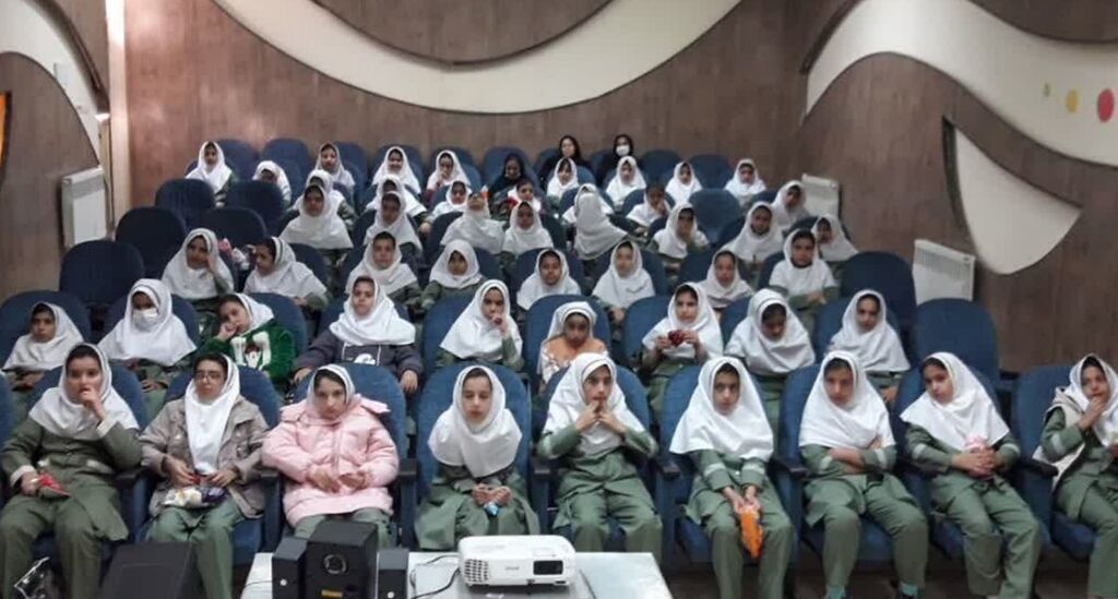 1373528-1 ویژهبرنامه شهادت حضرت زهرا(س) در مرکز شماره ۱ اسلامآباد غرب