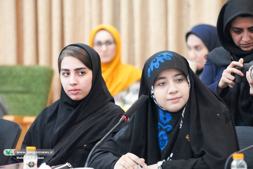 1373835-1 حضور اعضای کانون کرمانشاه در اردوی سهروزه قاف