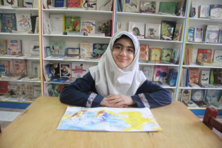 دختر مهابادی، کتاب‌خوان‌ترین کودک استان