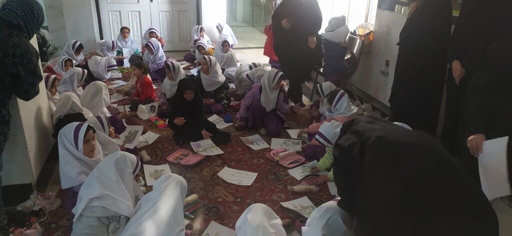 1373894-1 اجرای برنامههای فرهنگی و دینی در مراکز کانون همدان