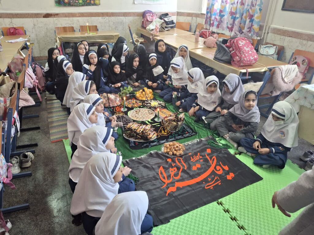 1373902-1 اجرای برنامههای فرهنگی و دینی در مراکز کانون همدان