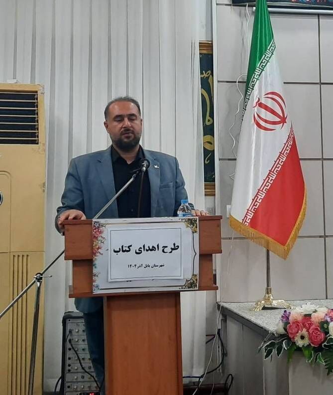 1373906-1 توزیع ۸۰۰۰ جلد کتاب در مدارس بابل به مناسبت هفته کتاب و کتابدار