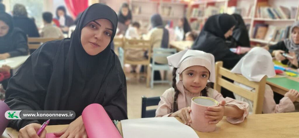 1373961-1 کارگاه کاردستی مادر و کودک تلفیقی از خلاقیت، همدلی و تکریم مقام حضرت زهرا(س)