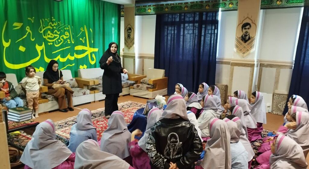 در سوگ حضرت فاطمه (س) ویژه‌برنامه مرکز شماره ۱۳ شهر کرمانشاه