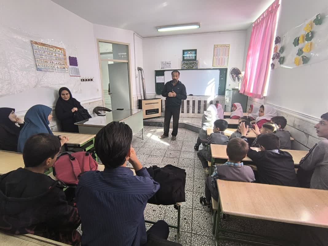 اردوی جهادی به مناسبت هفته بسیج در  روستای قلعه نو شهرستان اراک