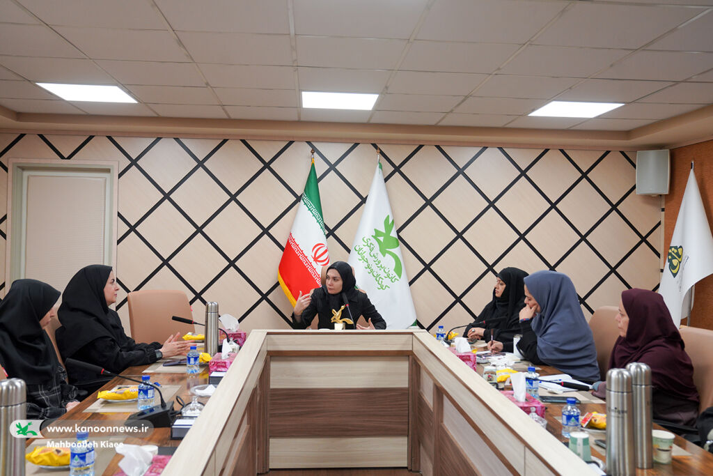 1374147 کتابخوانی یکی از راههای ایجاد کنشگری است