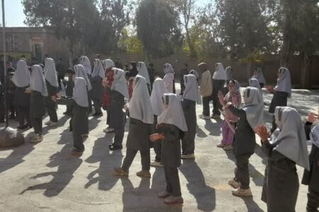 جشن هفته کتاب در روستای سیدآباد با مرکز سیارروستایی شماره ۱ نیشابور