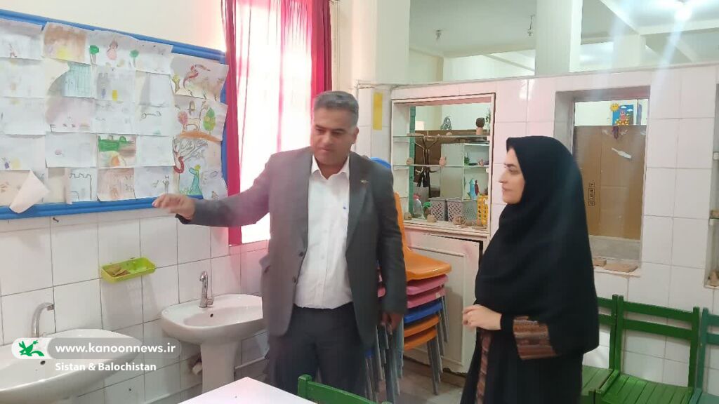 1374431-1 بررسی ظرفیتهای جنوب استان برای میزبانی جشنواره قصهگویی/ مدیرکل کانون از مراکز چابهار و کنارک بازدید کرد