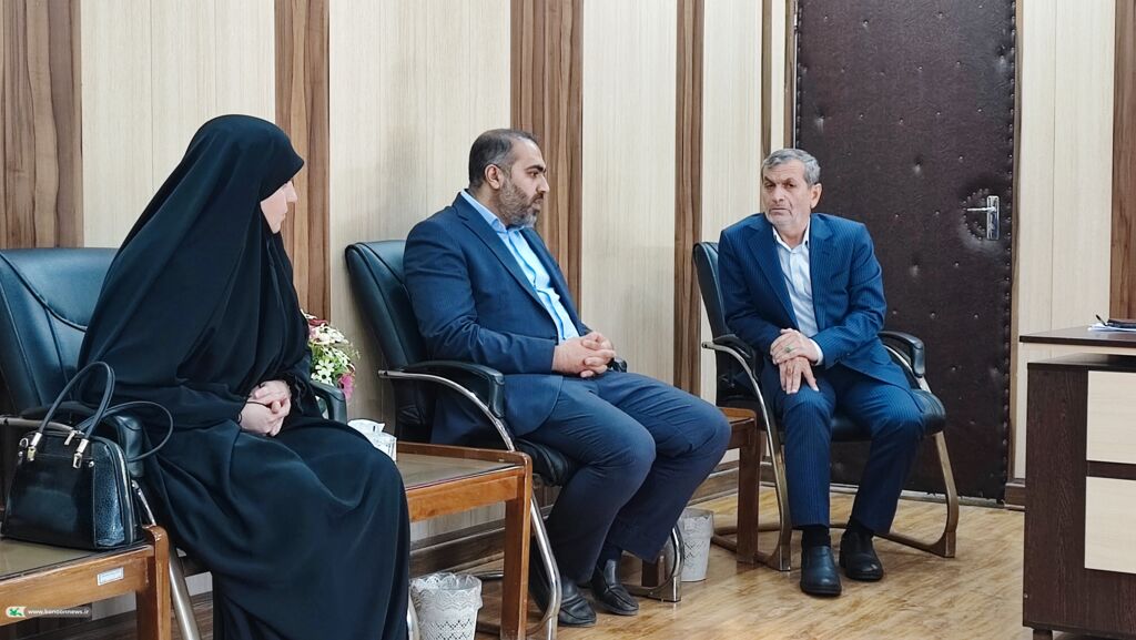 1374438-1 نشست مدیرکل کانون پرورش فکری خوزستان با مسئولان دزفول