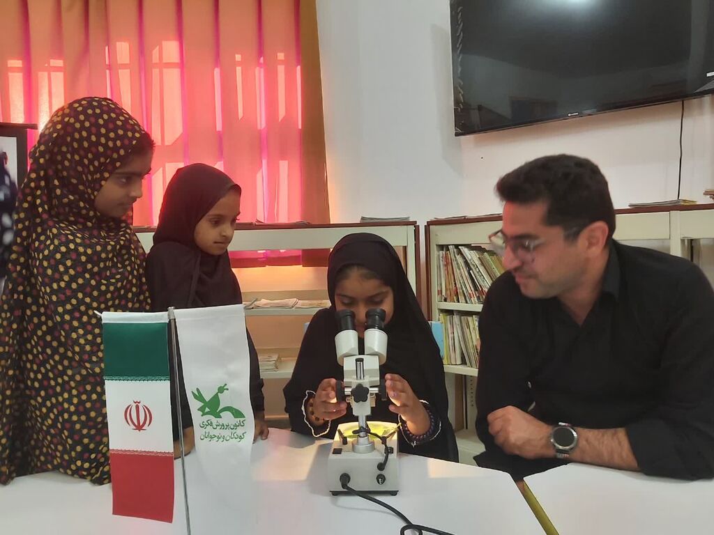 حضور مربیان کانون علوم و فناوری‌های نوین ایران در جزیره تاریخی هرمز