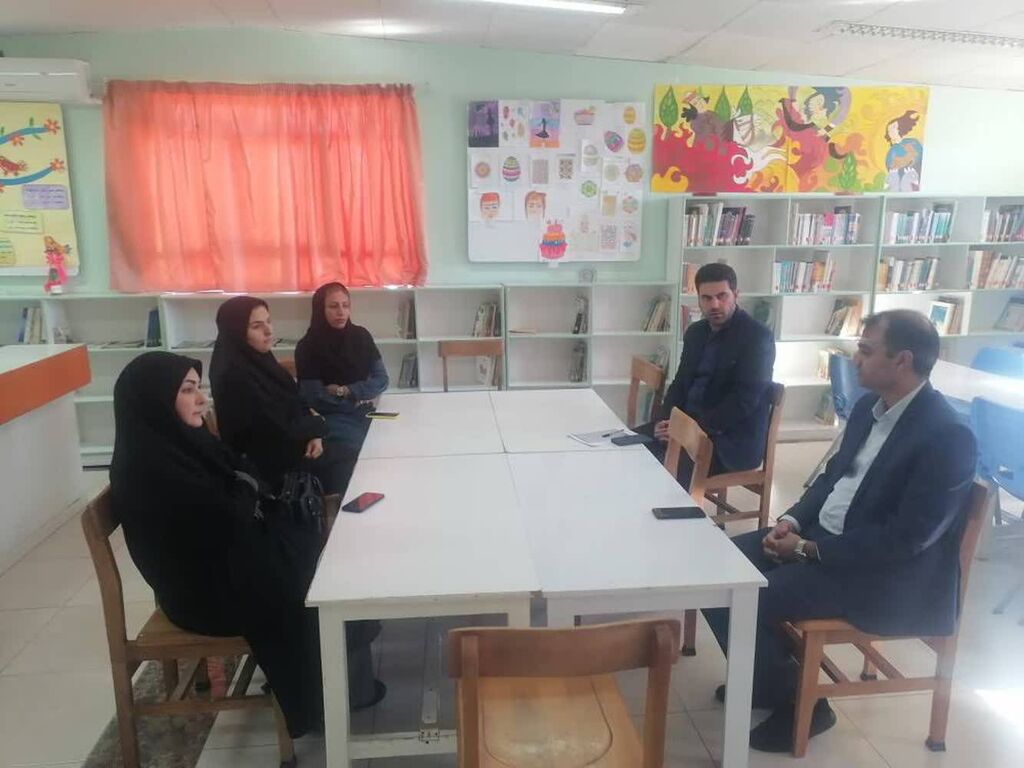 بازدید معاون فرهنگی و کارشناس ارزیابی‌عملکرد کانون فارس از مراکز فرهنگی‌هنری سروستان و خرامه