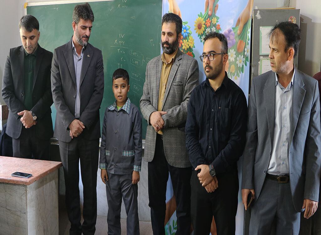 1374519-1 وفای به عهد کانونیها؛ رؤیای دانشآموزان «چملر» در هفته بسیج محققشد