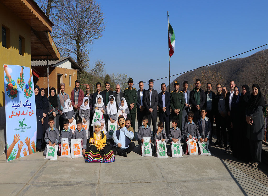 1374539-1 وفای به عهد کانونیها؛ رؤیای دانشآموزان «چملر» در هفته بسیج محققشد