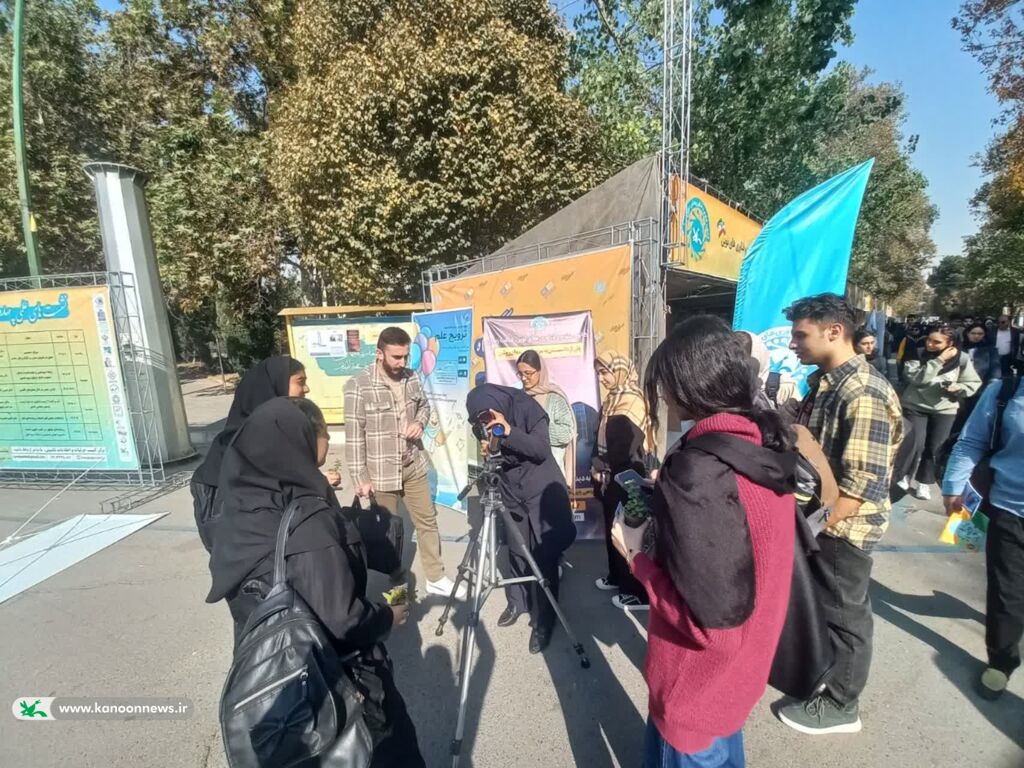 1374570-1 جشن بزرگ علم در زنجان؛ هفتهای که علم به میان مردم آمد