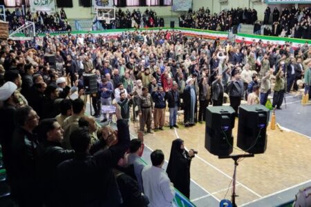 حضور گسترده مردم و بسیجیان در مراسم نمایش اقتدار