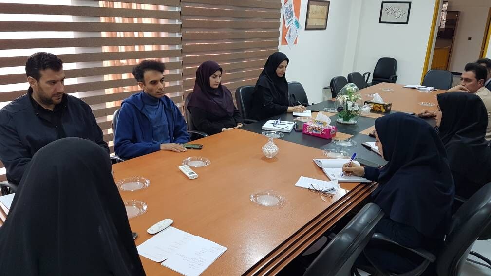 1374607-1 نشست هماهنگی برگزاری جشنواره قصهگویی کانون کرمانشاه