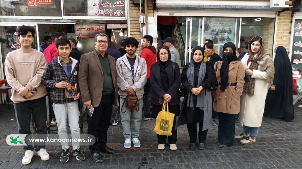 1375073-1 چهاردهمین نشست ادبی «دو پنجره» با حضور حمیدرضا شاهآبادی در زنجان برگزار شد