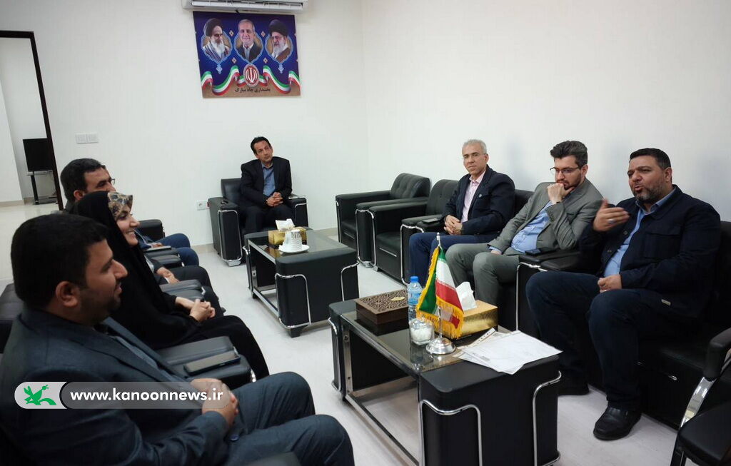 دیدار معاون توسعه و مدیریت منابع کانون با فرماندار عسلویه و بخشدار چاه مبارک