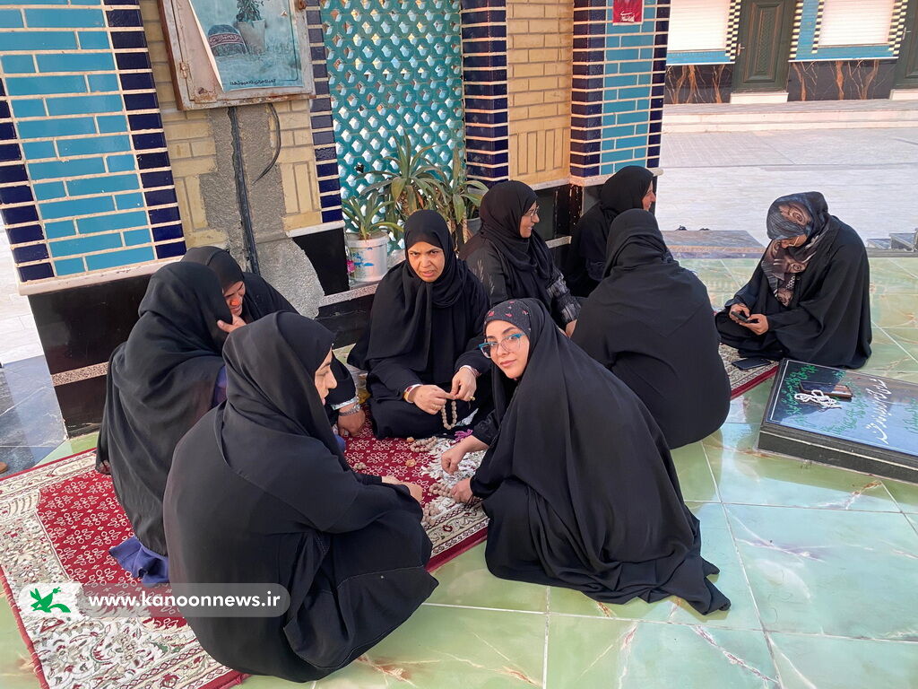 1375326 برگزاری پویش «تسبیح» در اردوی بروناستانی اعضای مرکز نخل تقی