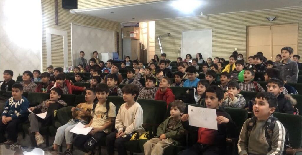 1375342 انیمیشن سینمایی یوز در مرکز شماره ۱ صحنه به نمایش درآمد