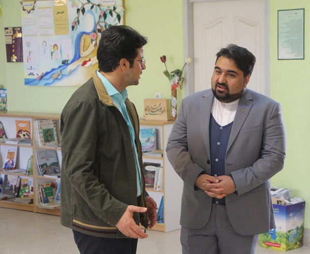 1375546-1 بازدید از کانون پرورش فکری کودکان و نوجوانان شهر حبیبآباد