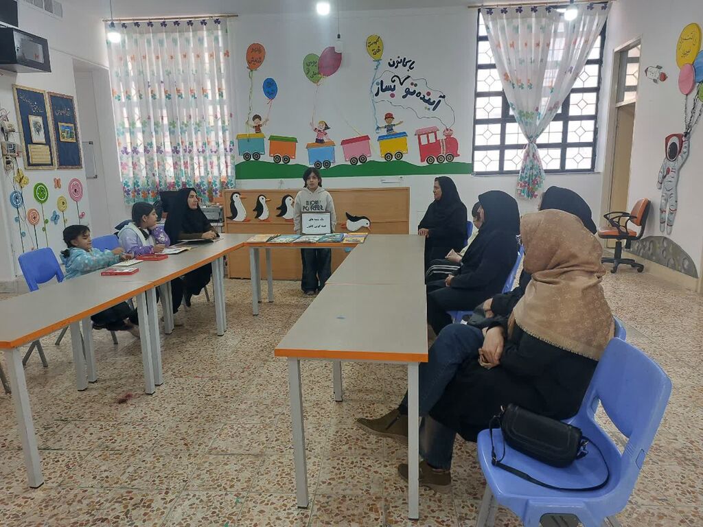 1375749-1 یک شنبه های قصه گویی درمراکز کانون استان ایلام