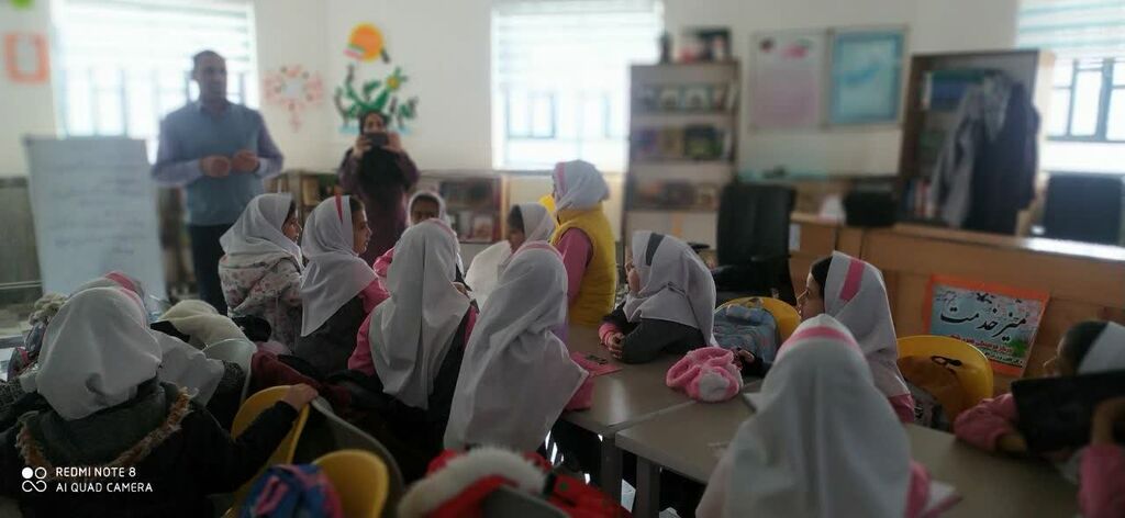 1375752-1 یک شنبه های قصه گویی درمراکز کانون استان ایلام